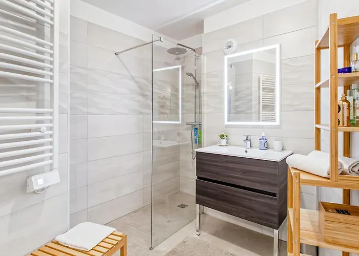 Sun Paradise -stylish Flat-rooftop Pool Access-monaco View شقة