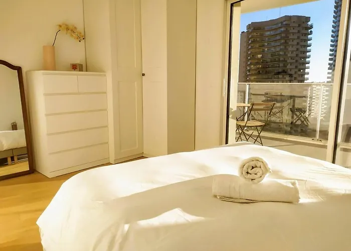 Sun Paradise -stylish Flat-rooftop Pool Access-monaco View *